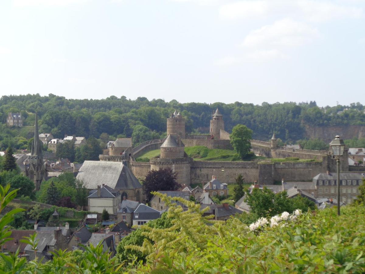 ลา โคลสเซอรี เดอ ซ็อง Hotel Sens-de-Bretagne ภายนอก รูปภาพ