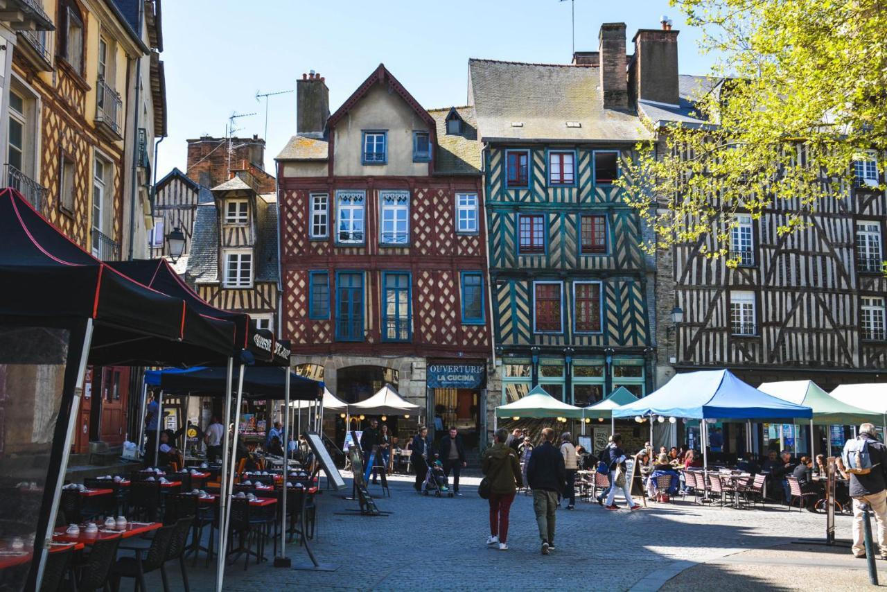 ลา โคลสเซอรี เดอ ซ็อง Hotel Sens-de-Bretagne ภายนอก รูปภาพ